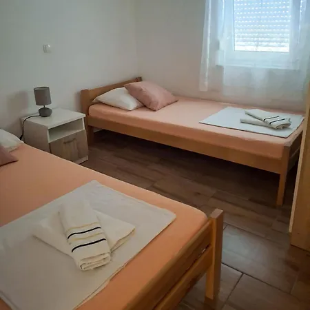 Apartman Milan Vir